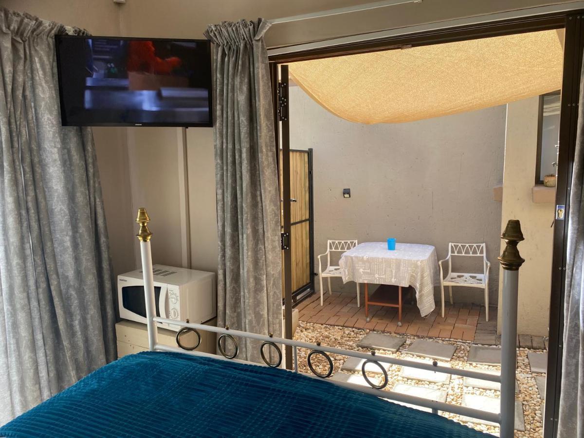 Favour Otel Pretoria-Noord Dış mekan fotoğraf